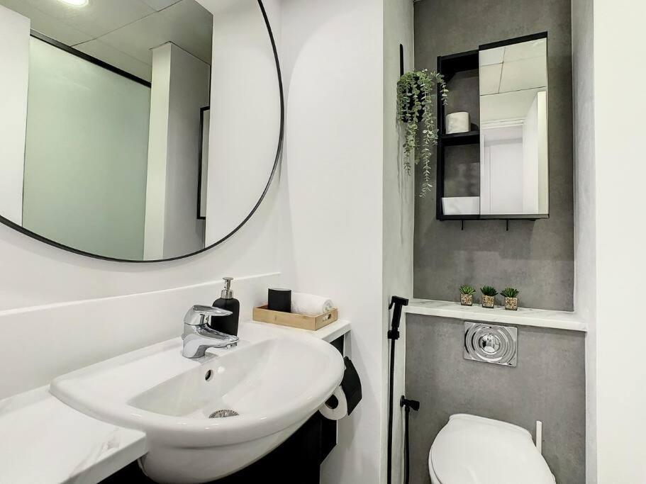 Luxury Modern Studio In Jlt With Amazing View & Rooftop Pool - Sleeps 3 ดูไบ ภายนอก รูปภาพ